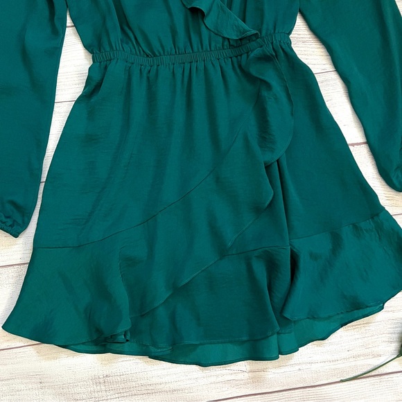 EXPRESS Ruffle Elastic Waist Wrap Dress - Picture 4 of 15